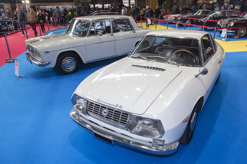 Deux versions de la petite Lancia Fulvia : une berline série 2 et un coupé Zagato