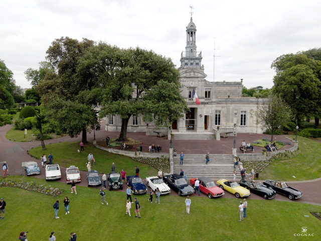 Rassemblement véhicules de collection Club de France Triumph