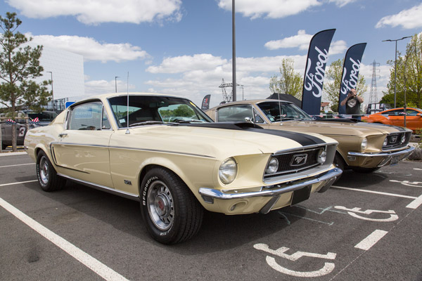 Deux rarissimes et surpuissantes Mustang Fastback 428 CJ de 1968 produites à seulement 1044 exemplaires !